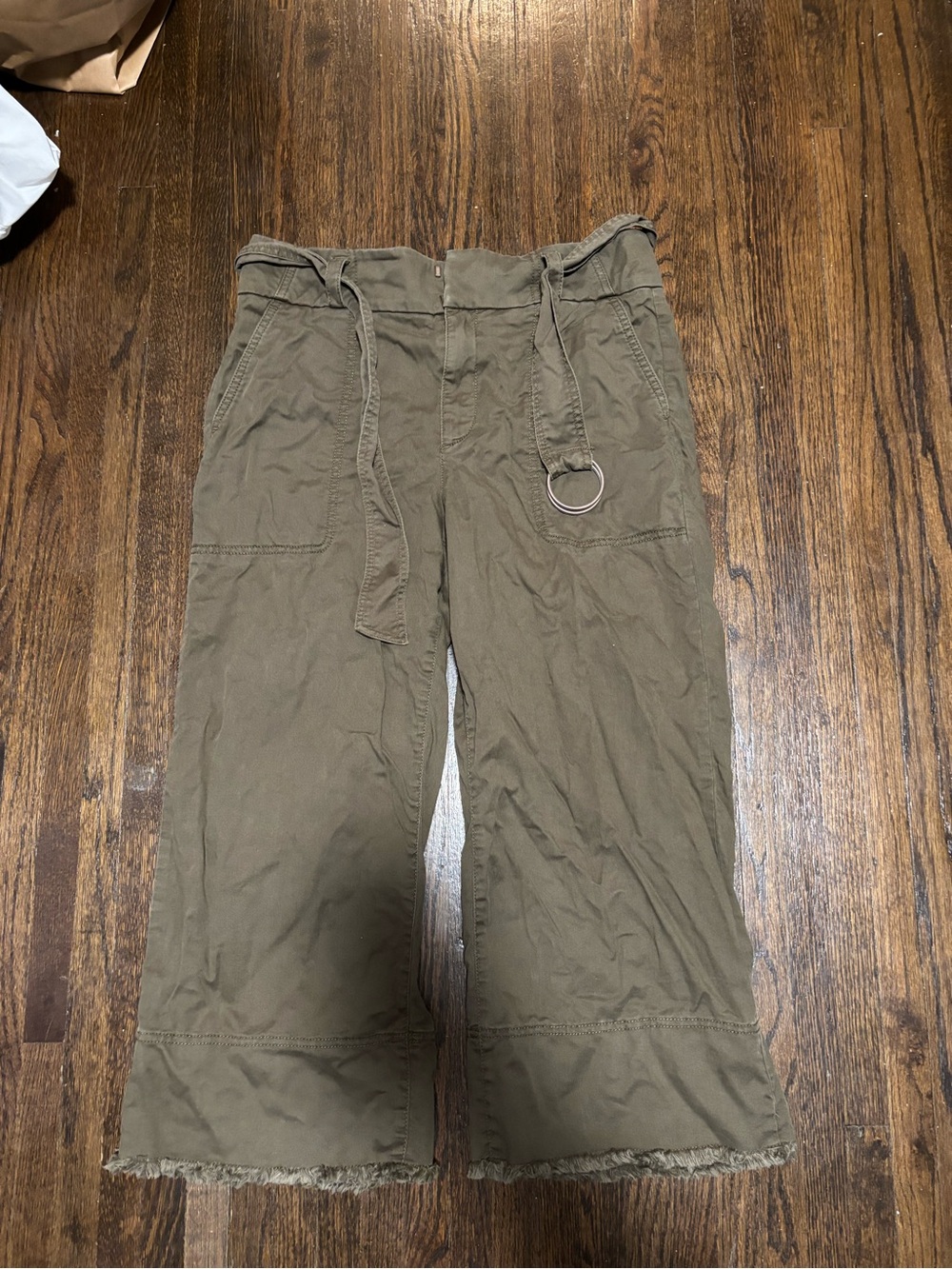Loft, Women’s Olive Cargo Crop Pants with Belt, Size 10P